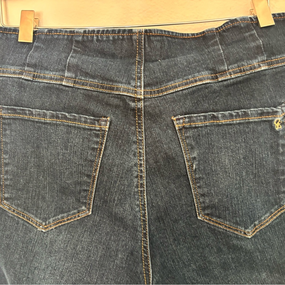 Jessica Simpson pull on flare Dark Blue Jeans - Picture 3 of 4
